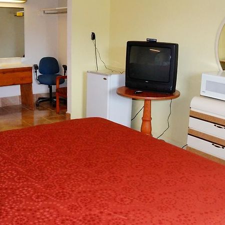 Royale Inn カンザス・シティ エクステリア 写真